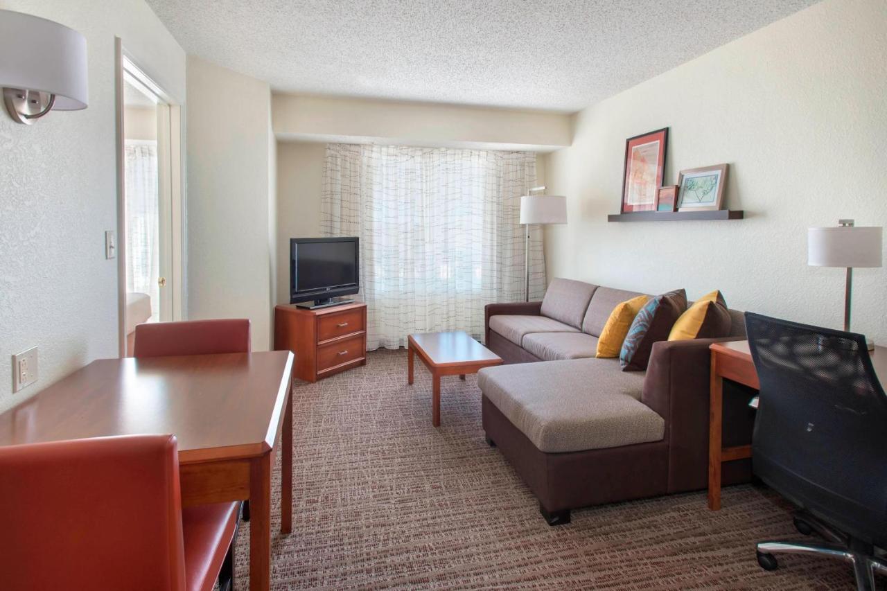 Residence Inn Long Island Hauppauge/Islandia Exterior photo